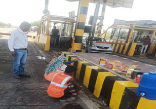 Painting Work at toll plaza